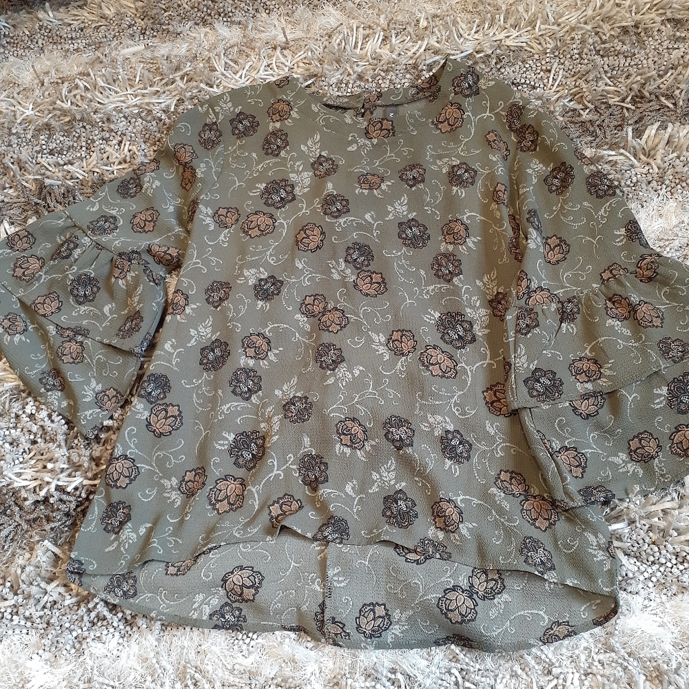 Massini olive green shirt size S